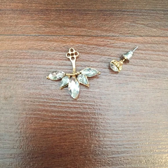 NEW Crystal Zirconium 2 Piece Stud Earrings - Picture 6 of 6